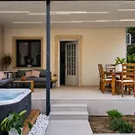 Holiday home The Pine Grove Golem (Tirana)