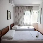 度假居 The Pine Grove