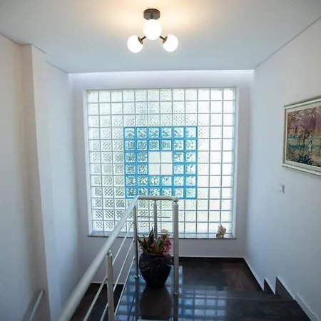 The Pine Grove * 格勒姆