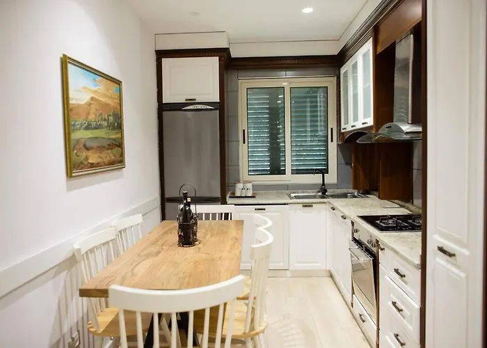 度假居 The Pine Grove 格勒姆