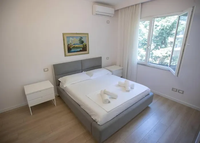 度假居 The Pine Grove 格勒姆